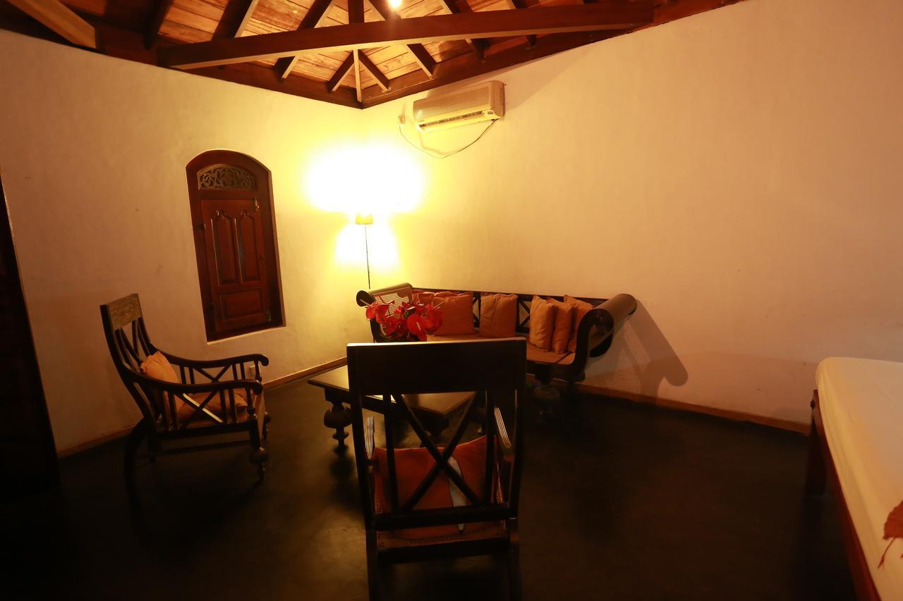 Villa Kusum Hikkaduwa Exterior foto