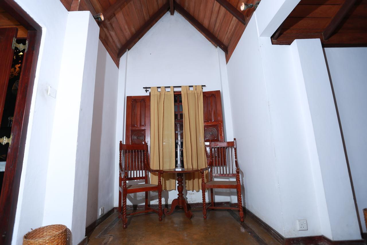 Villa Kusum Hikkaduwa Exterior foto